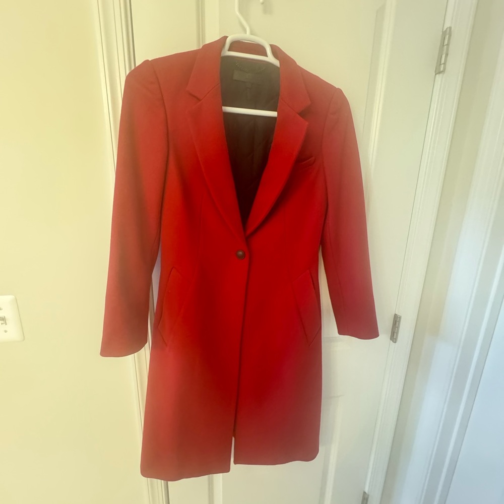 Beautiful Rag and Bone trench coat!! Must have worn a few times.